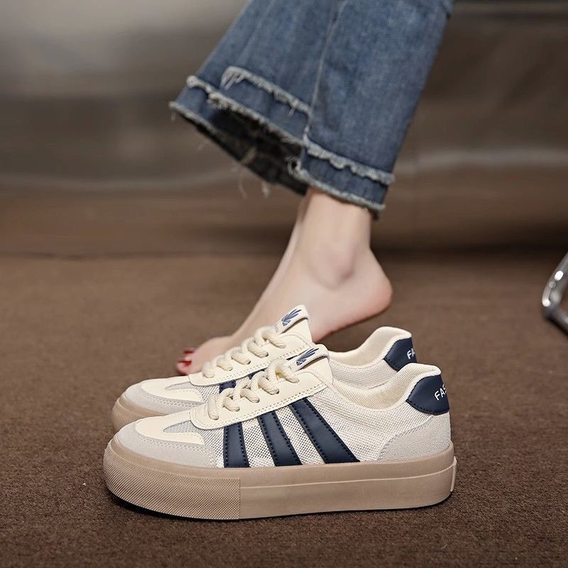 Damen Sportliche Sneakers mit atmungsaktiver Obermaterialkombination und dämpfender Laufsohle