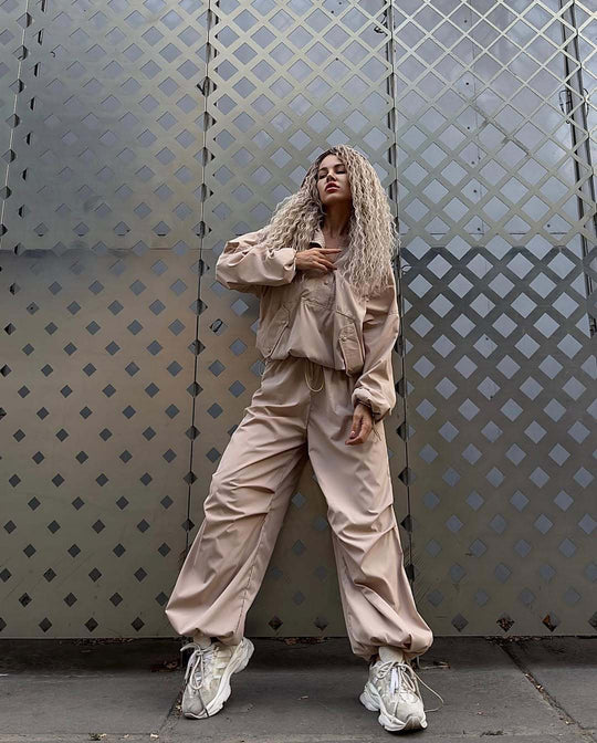 Damen winddichte Technikjacke mit Kapuze und verstellbaren Bündchen R&B