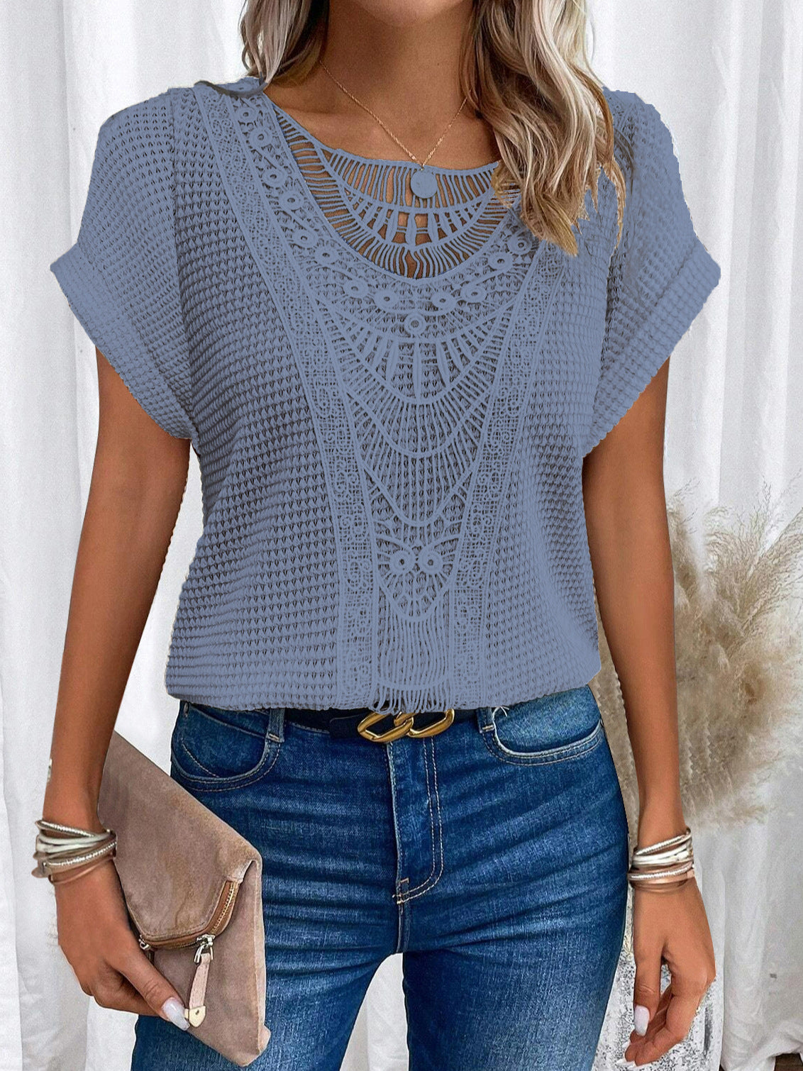 Elegantes Spitzen-T-Shirt mit stilvollen Details