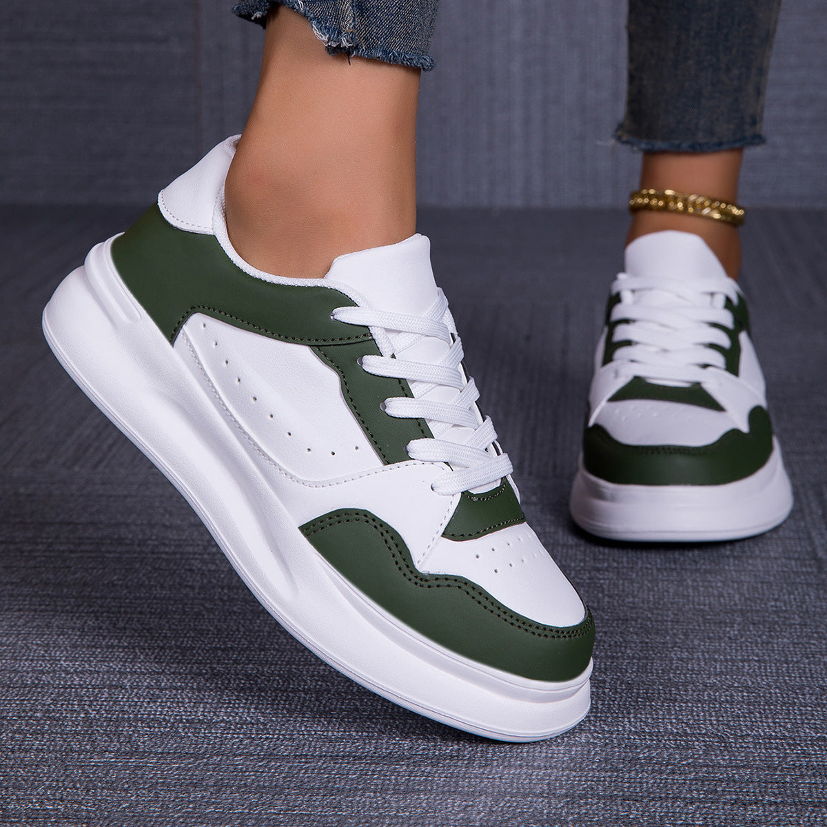 Damen Sneakers mit kontrastierenden Farbakzenten und dämpfender Sohle
