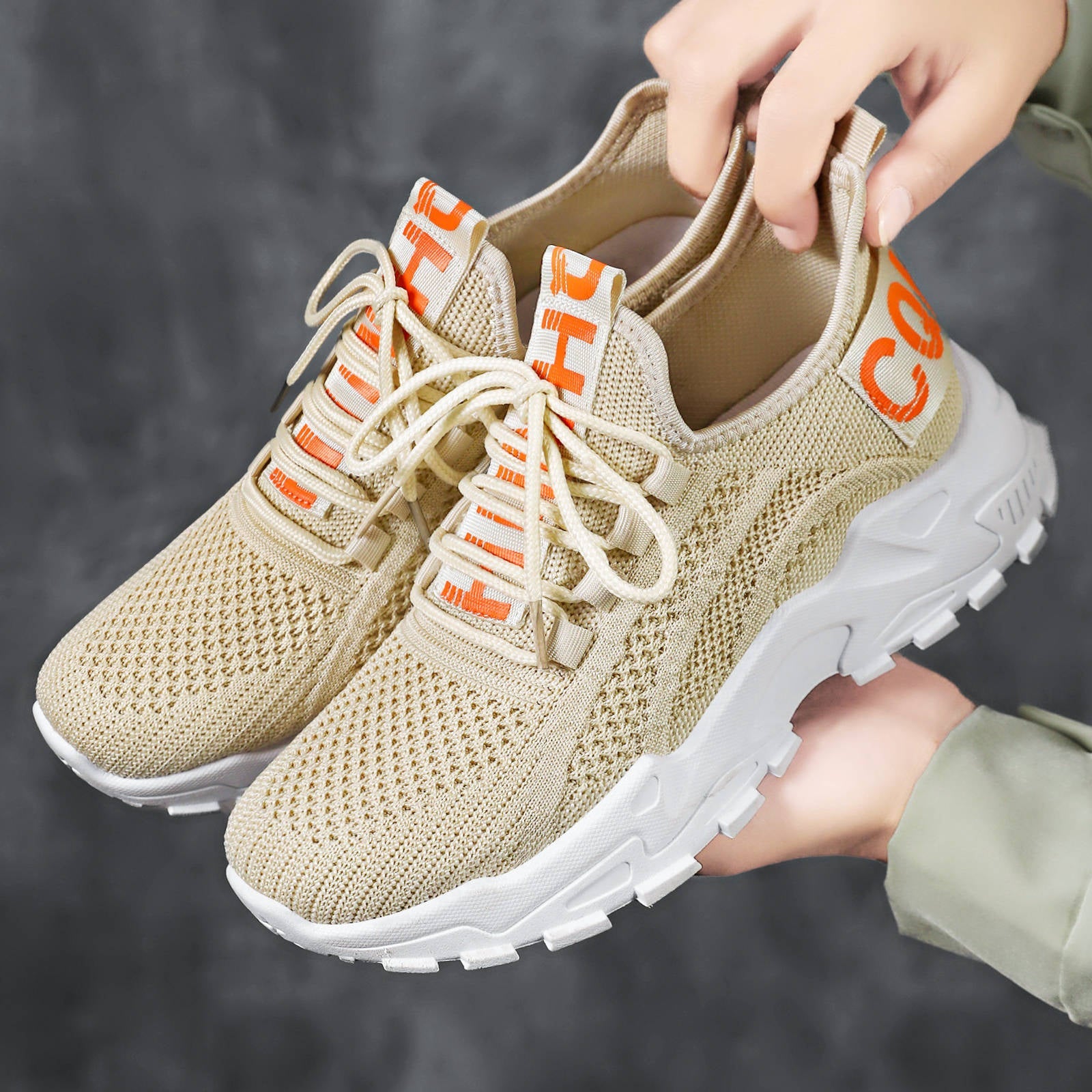 Damen Atmungsaktive Sneakers mit flexiblem Strickoberteil R&B