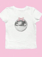 Damen T-Shirt mit funkelndem Discokugel-Motiv und zeitgemäßem Schleifendetail R&B