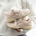 Damen Sportliche Sneakers mit dekorativen Perlenschnürsenkeln und atmungsaktiver Mesh-Oberfläche