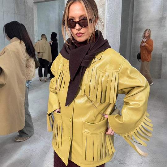Damen Kunstlederjacke mit Fransen und praktischen Taschen R&B