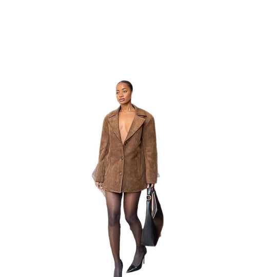 Damen Designer-Sakko mit tiefem V-Ausschnitt und modernen Details R&B