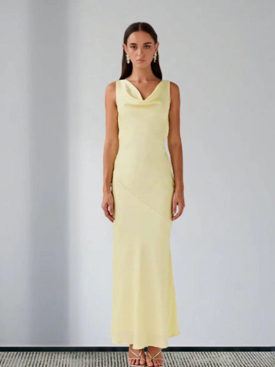 Damen Elegantes Maxikleid mit tiefem V-Ausschnitt und fließendem Stoff R&B