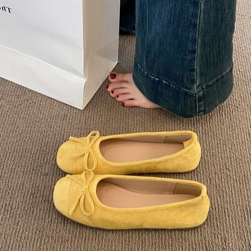 Damen flache Ballerinas mit glänzender Oberfläche und dekorativem Schleifenelement R&B