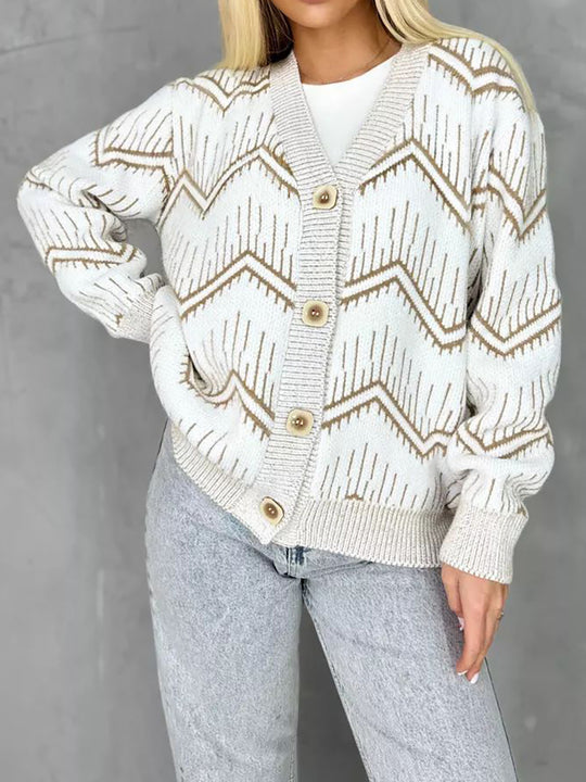 Damen Strickjacke mit modernem Chevron-Muster und erstklassigen Knopfdetails R&B