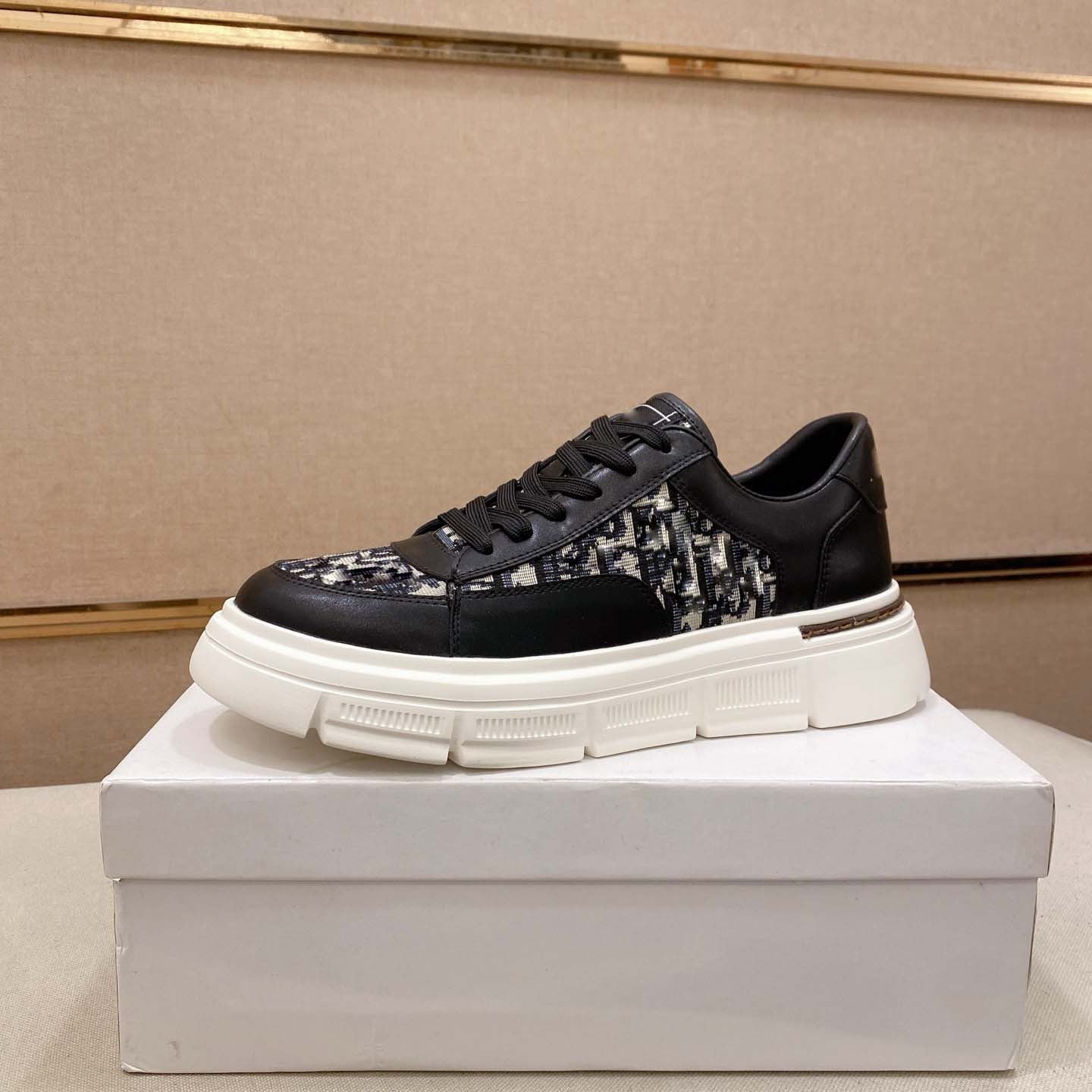 Damen Sneaker mit modischem Textil-Design R&B