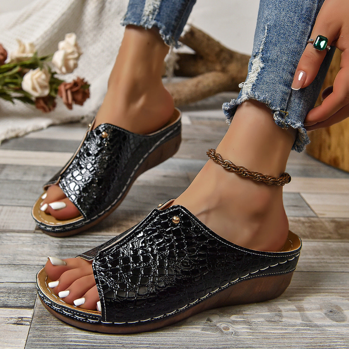 Damen Elegante Clogs mit Krokodilprägung R&B