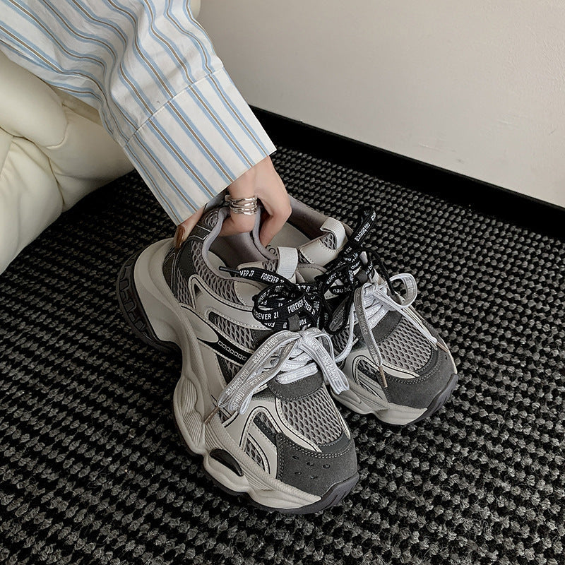 Damen Sportliche Sneakers mit innovativem Design und atmungsaktiver Obermaterialstruktur R&B
