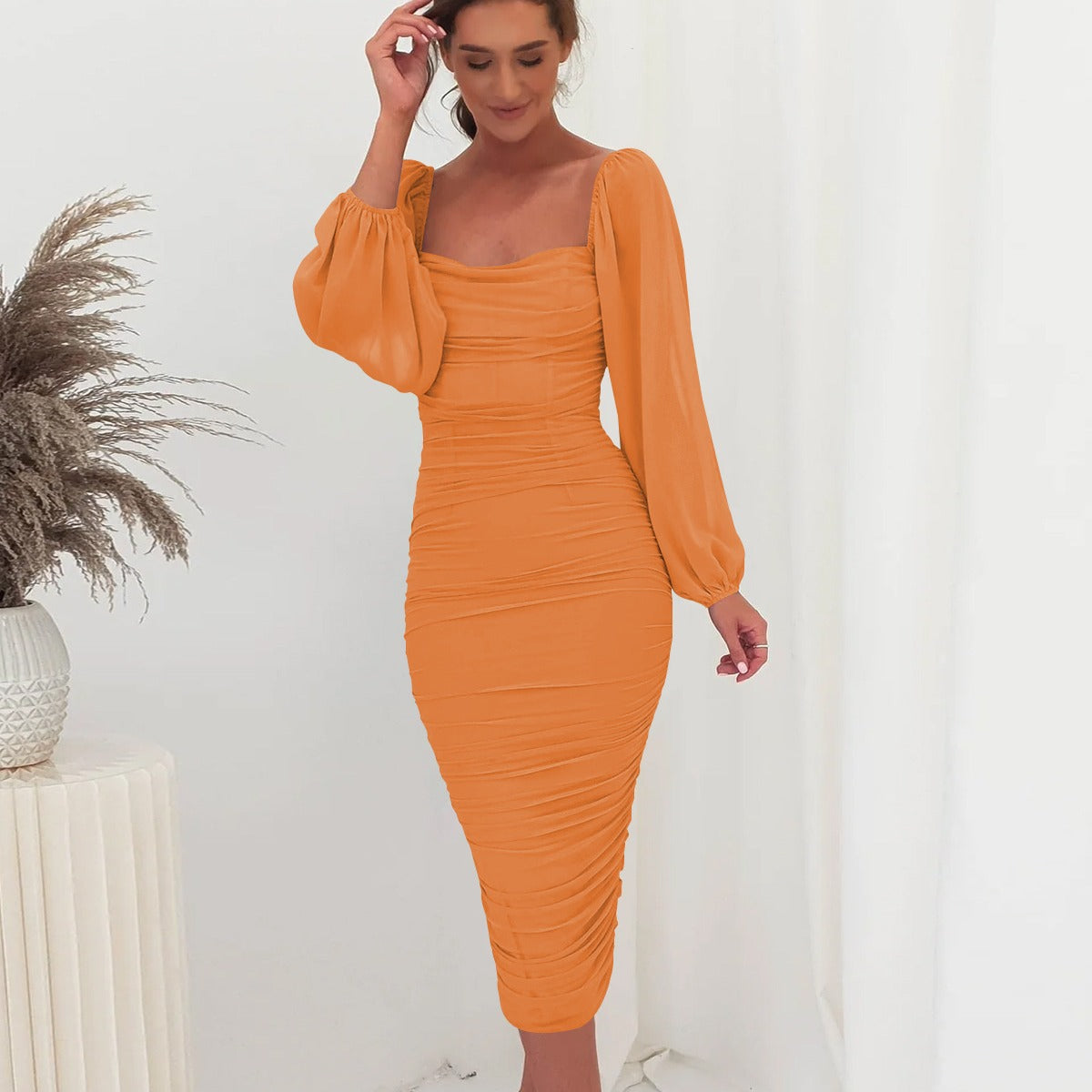 Damen Figuroptimiertes Kleid mit Puffärmeln und Raffungen R&B
