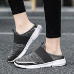 Damen Slip-On Sneakers mit glänzenden Akzenten