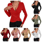 Damen Wickelshirt mit Knopfdetails und tiefem V-Ausschnitt