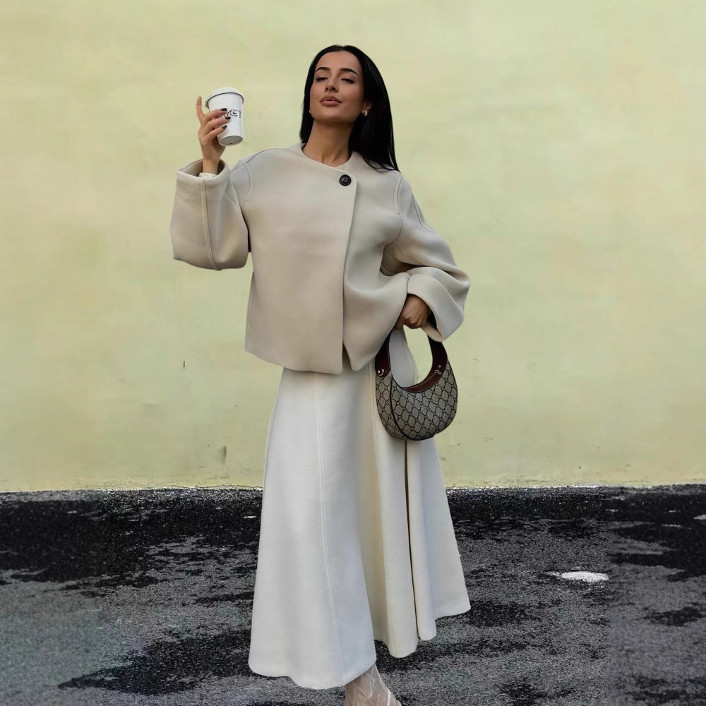 Damen Modische Oversized-Wolljacke mit stylischen Knopfdetails