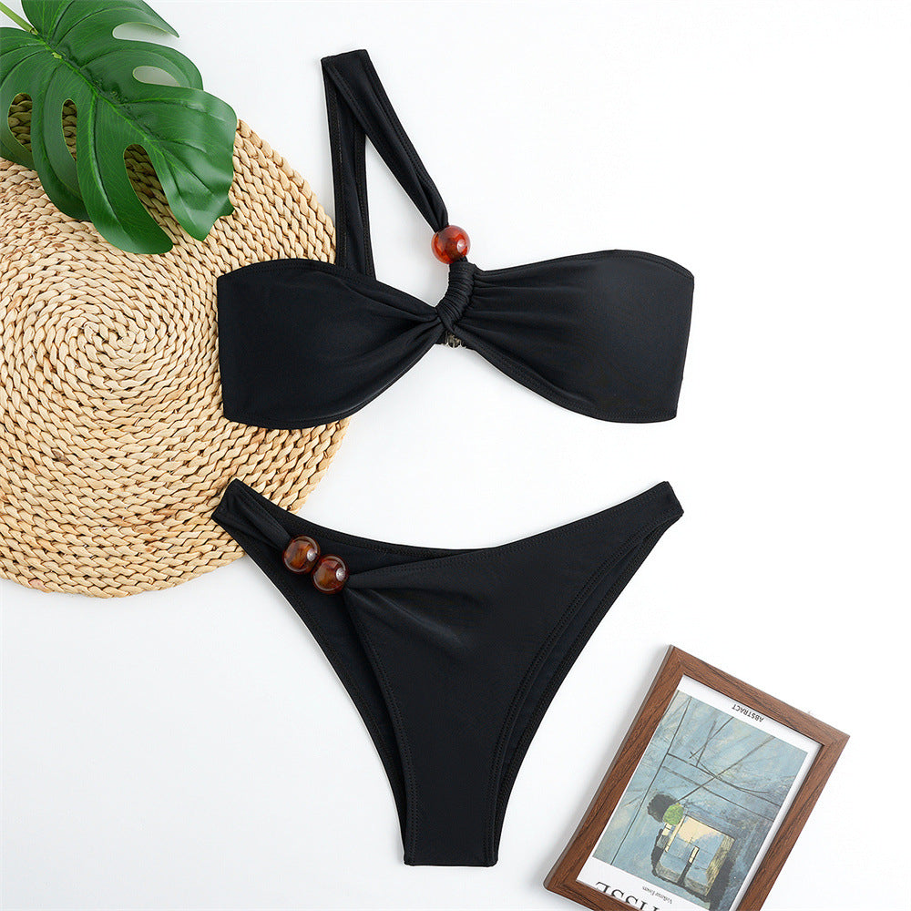 Damen Bikini-Set mit asymmetrischem Halter-Neck und dekorativen Hosenknöpfen R&B
