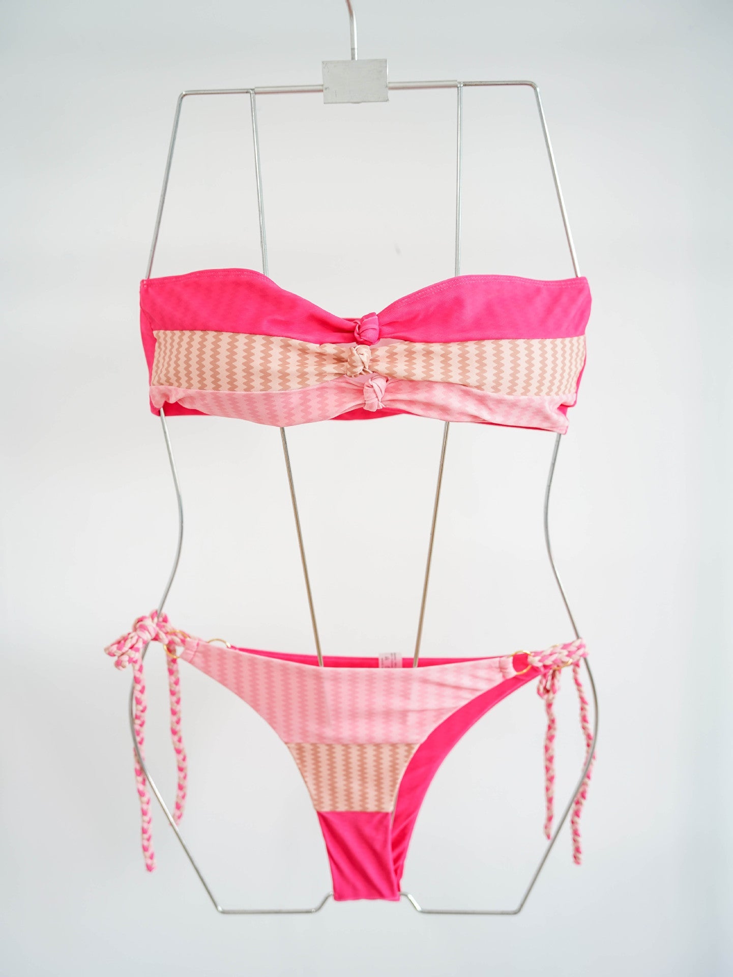 Damen Bandeau-Bikini mit raffinierten Knotendetails und verspieltem Design R&B