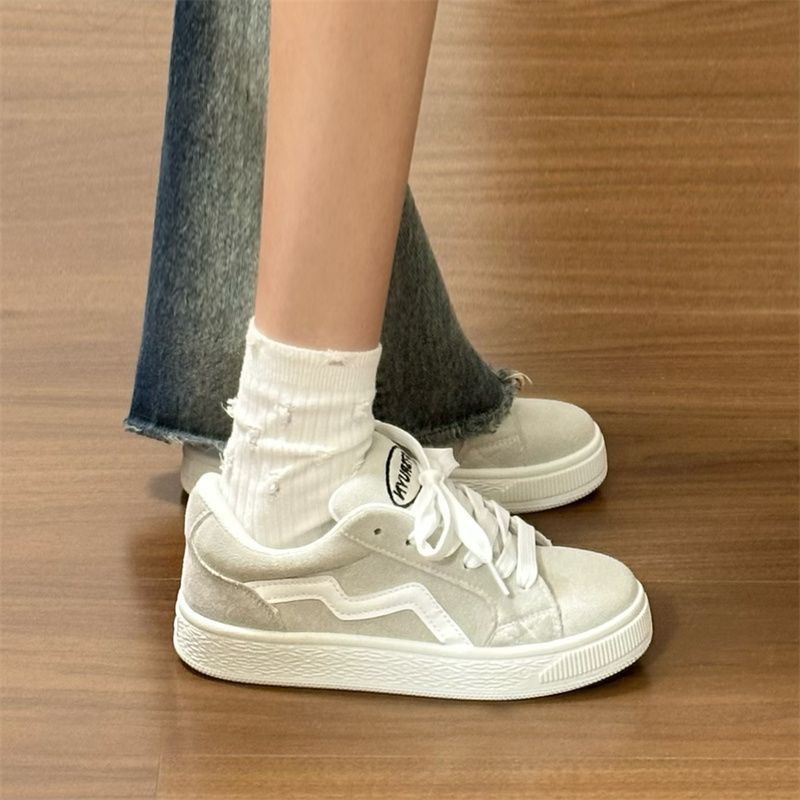 Damen Sneakers aus hochwertigem Wildleder mit rutschfester Sohle