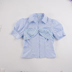 Damen Stylische gestreifte Bluse mit Rüschendetail und Punktenmuster R&B