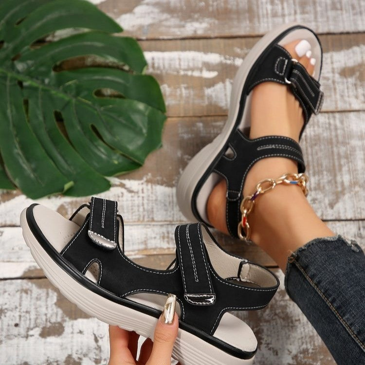 Damen Sportliche Sandalen mit verstellbaren Klettverschlüssen und dämpfender Sohle