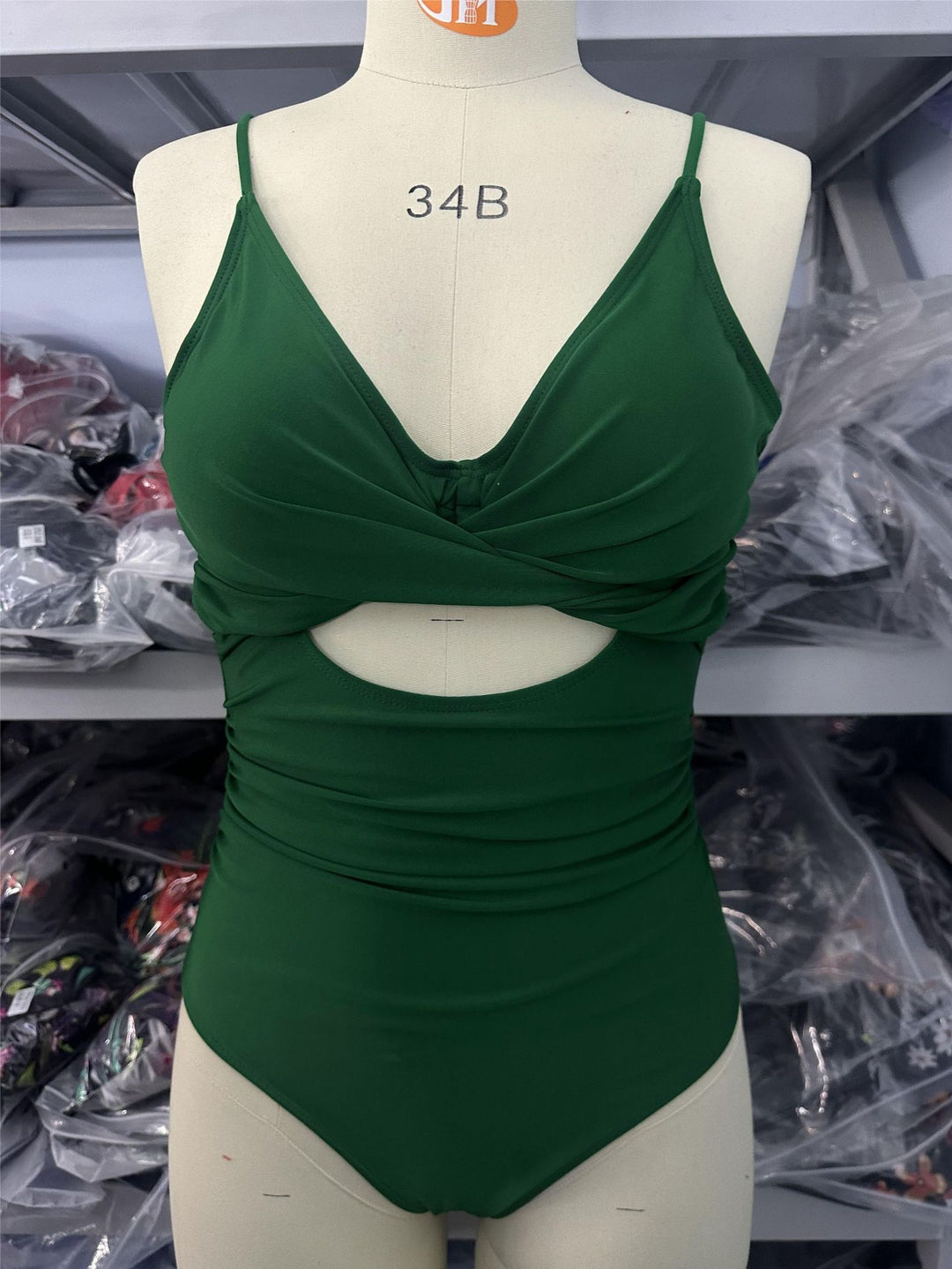 Damen Eleganter Einteiler-Badeanzug mit modischem Cut-Out R&B