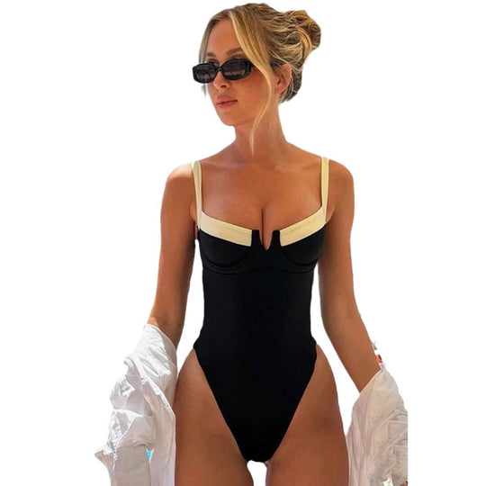 Damen Hochwertiger Badeanzug mit eleganten Ausschnitten R&B