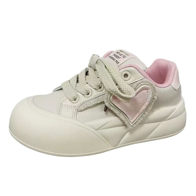 Damen Sneakers mit verspieltem Herz-Design und komfortablem Fußbett