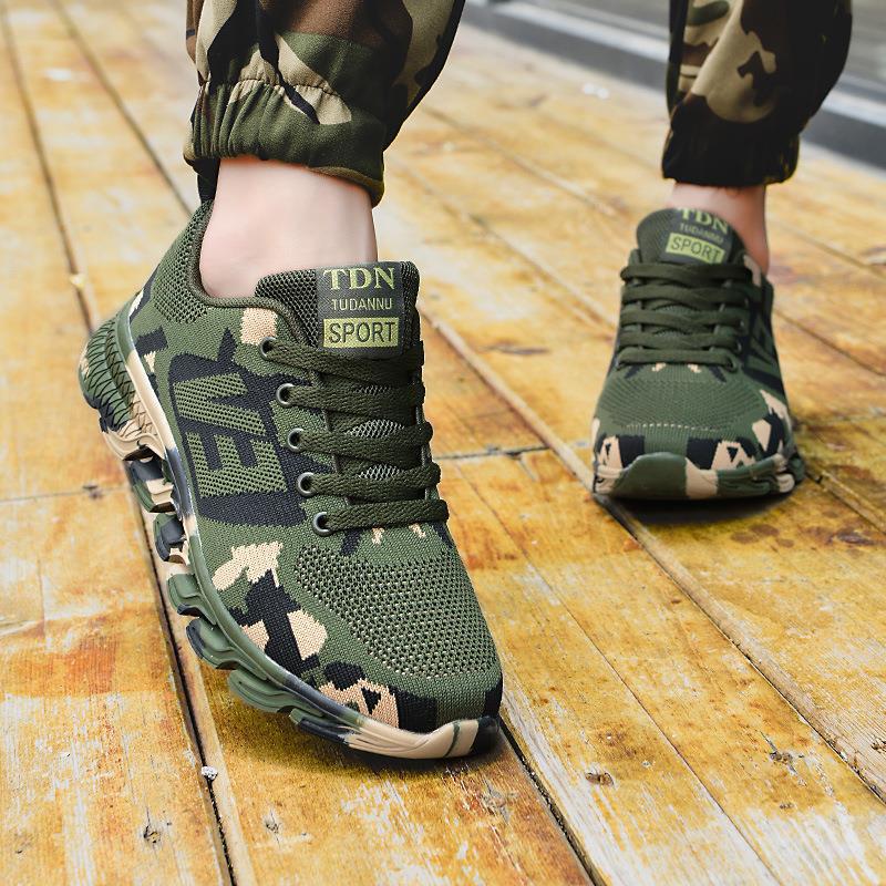Damen Sportliche Sneakers mit Camouflage-Muster
