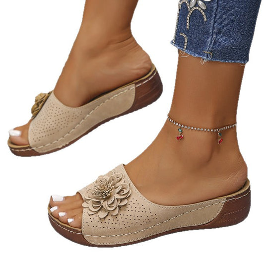 Damen komfortable Pantoletten mit floralen Details R&B
