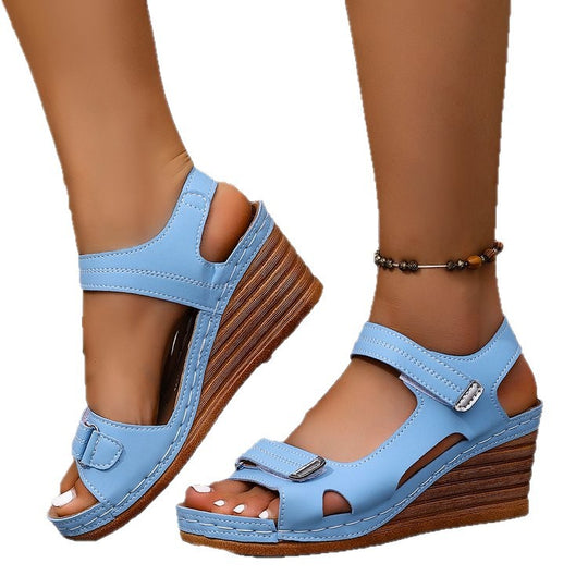 Damen Wedge-Sandaletten mit ergonomischem Riemendesign und Komfort-Fußbett R&B