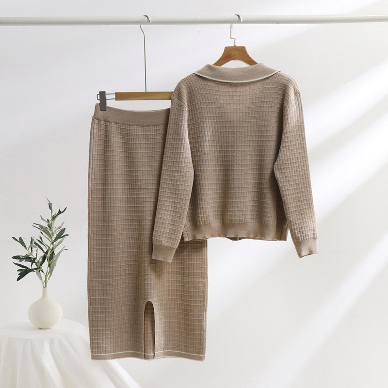 Damen elegantes Strickensemble mit dekorativem Kragen und aufgesetzten Taschen R&B