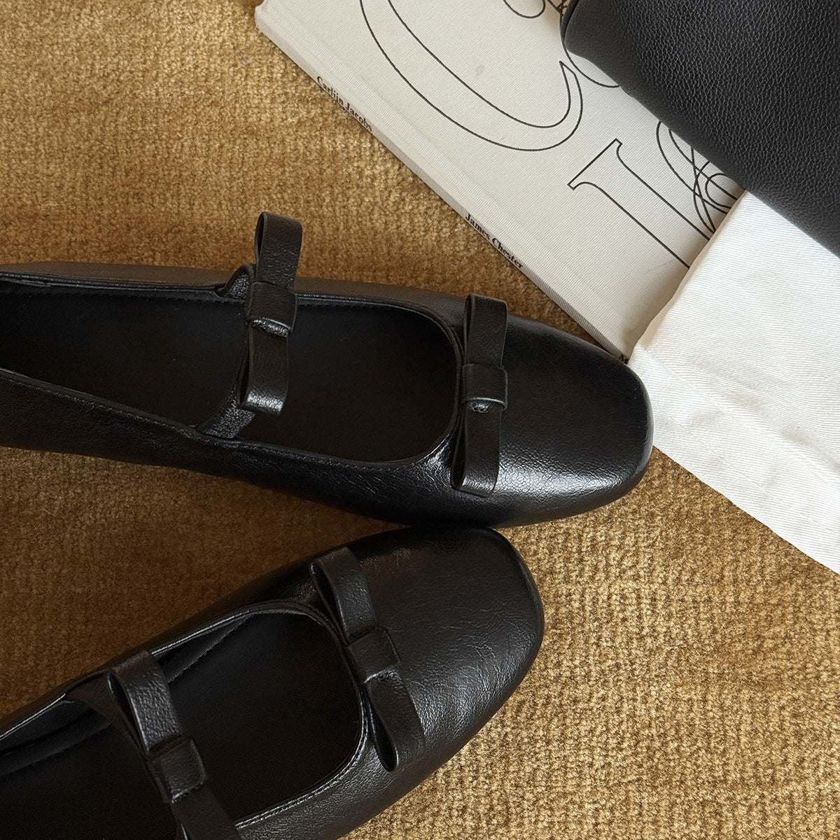 Damen Ballerinas mit elegantem Riemchen und komfortablem Fußbett R&B