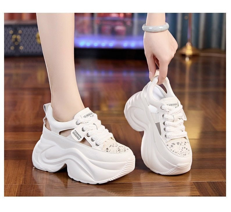 Damen Plateau-Sneaker mit luftiger Oberflächenstruktur und bequemer Dämpfung