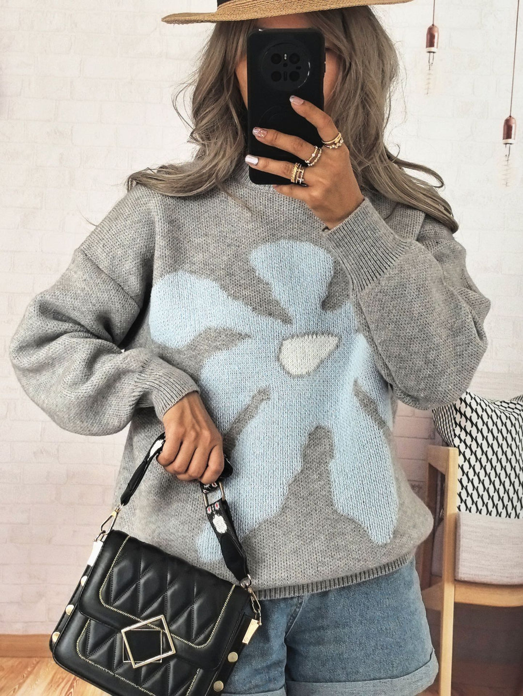Damen Pullover mit auffälligem Blütenmotiv und lockerer Passform R&B