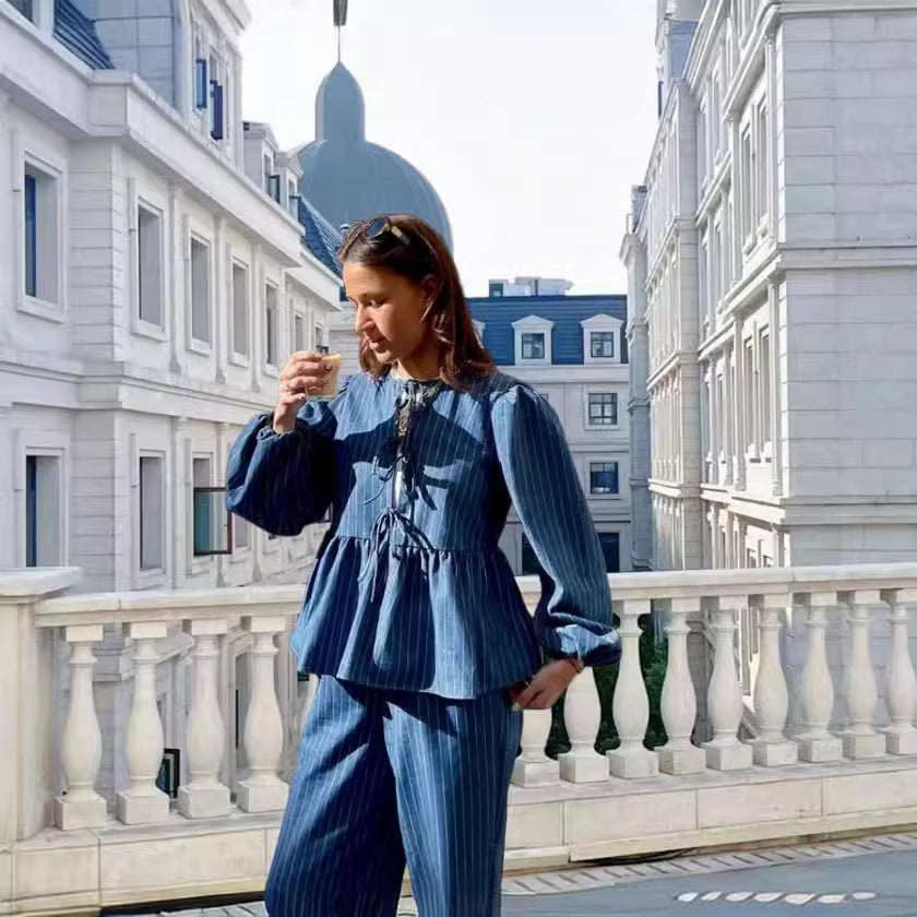 Damen Lässige Bluse mit voluminösen Ärmeln und Figurnähten R&B