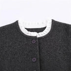 Damen Kurzjacke mit Rüschen und Knopfdetails R&B