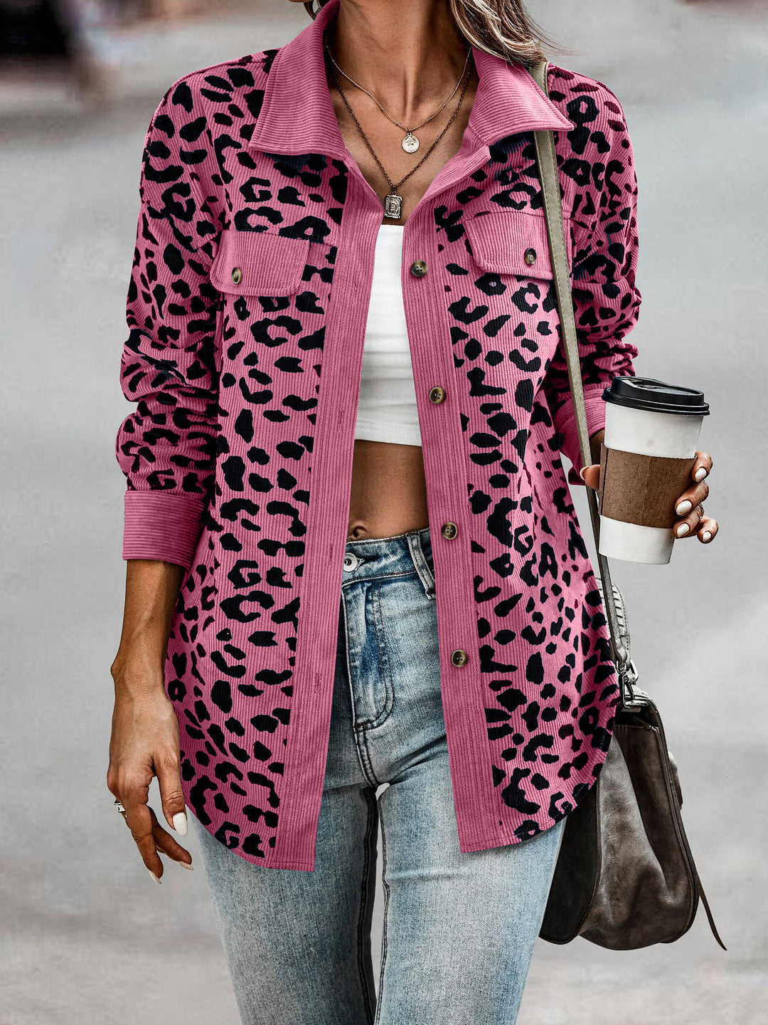 Damen Freizeitjacke mit strukturiertem Leopardenmuster und praktischen Taschen R&B