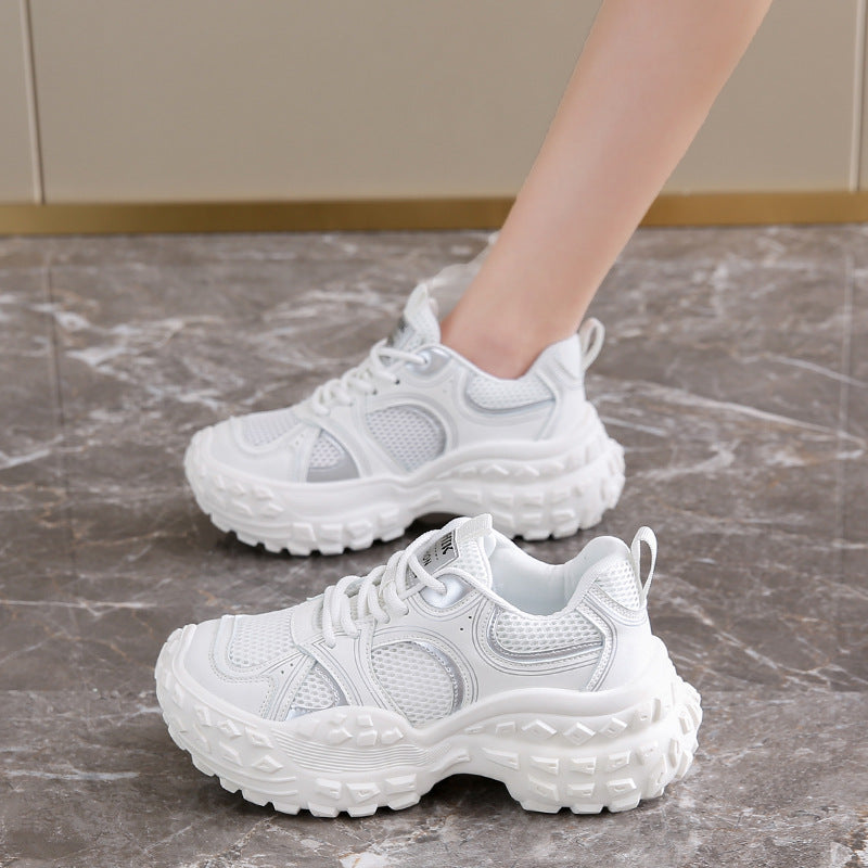Damen sportliche Sneakers mit innovativem Sohlenprofil und atmungsaktiver Mesh-Konstruktion R&B