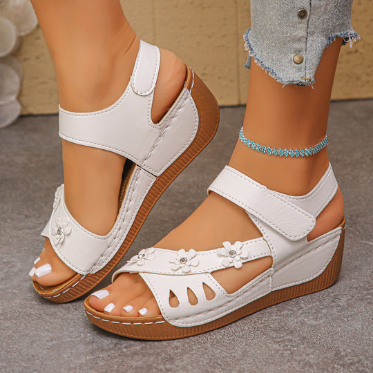 Damen Komfortable Sandalen mit floralem Dekor und verstellbarem Riemendesign R&B