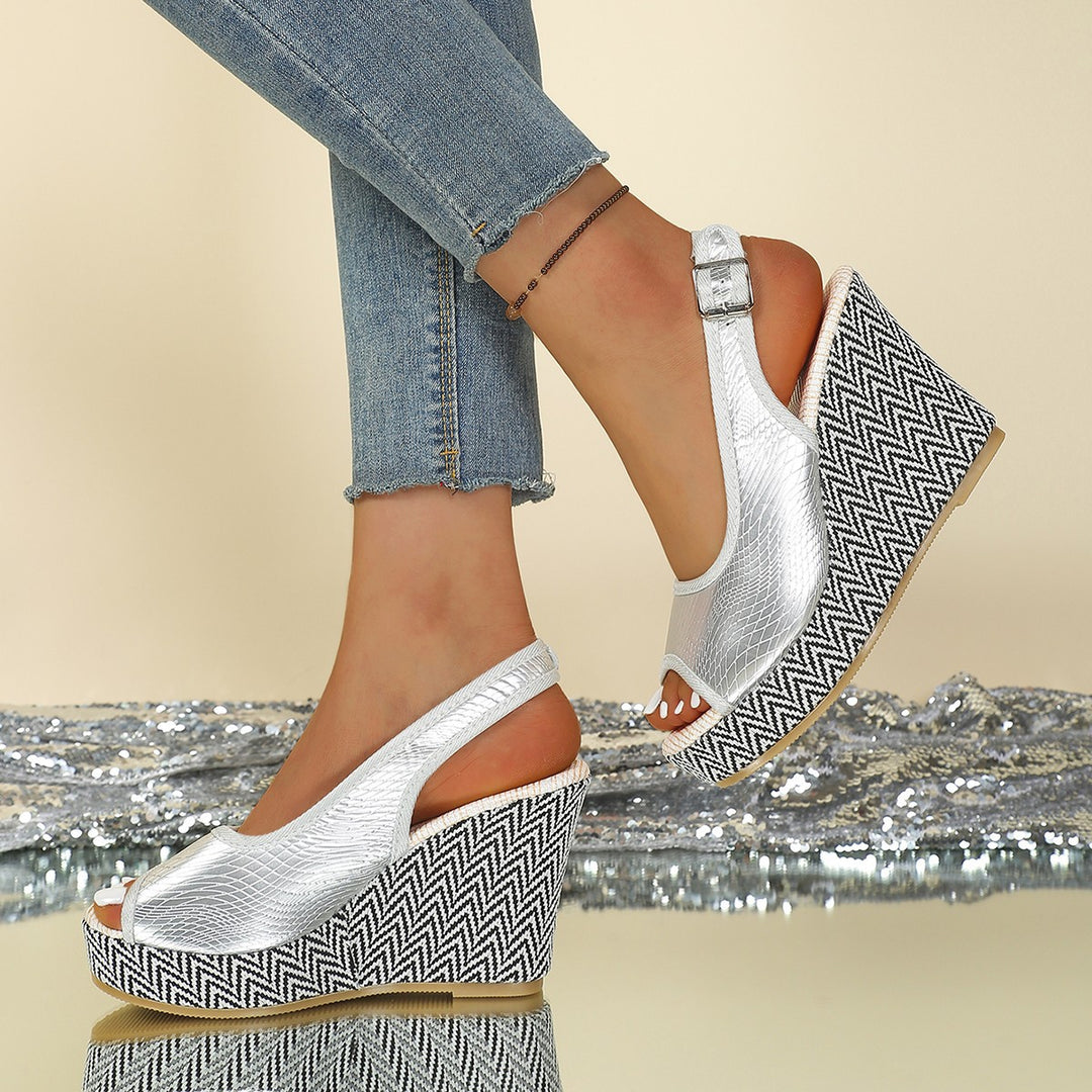 Damen Plateau-Sandalen mit geschlossener Zehenpartie und trendiger Wellenstruktur R&B