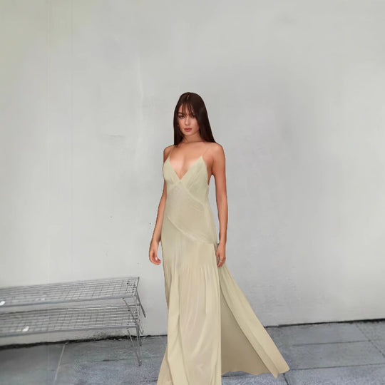Damen Fließendes Maxikleid mit elegantem V-Ausschnitt und schwingendem Saum R&B