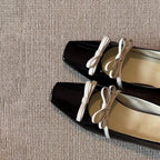Damen Ballerina-Schuhe mit quadratischer Spitze und dekorativem Schleifchen