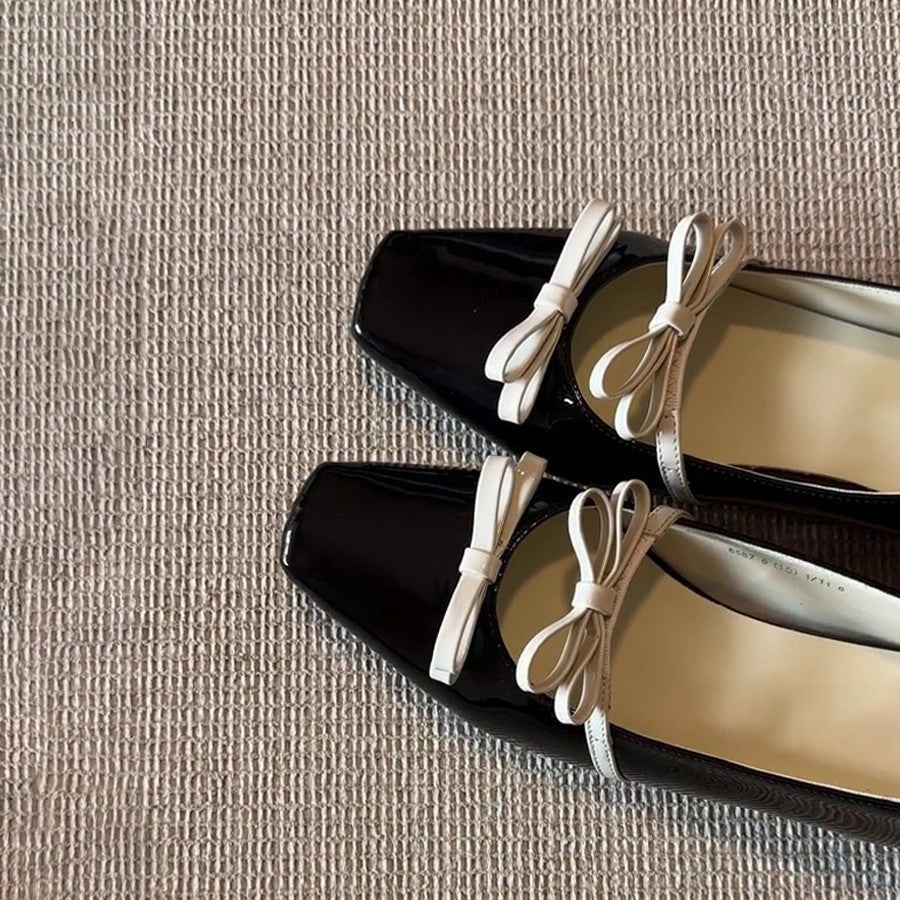 Damen Ballerina-Schuhe mit quadratischer Spitze und dekorativem Schleifchen