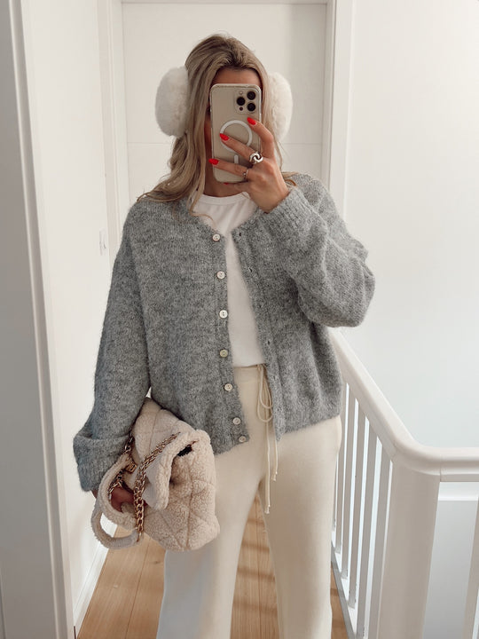 Damen weiche Strickjacke mit eleganter Knopfleiste und lässigem Schnitt R&B