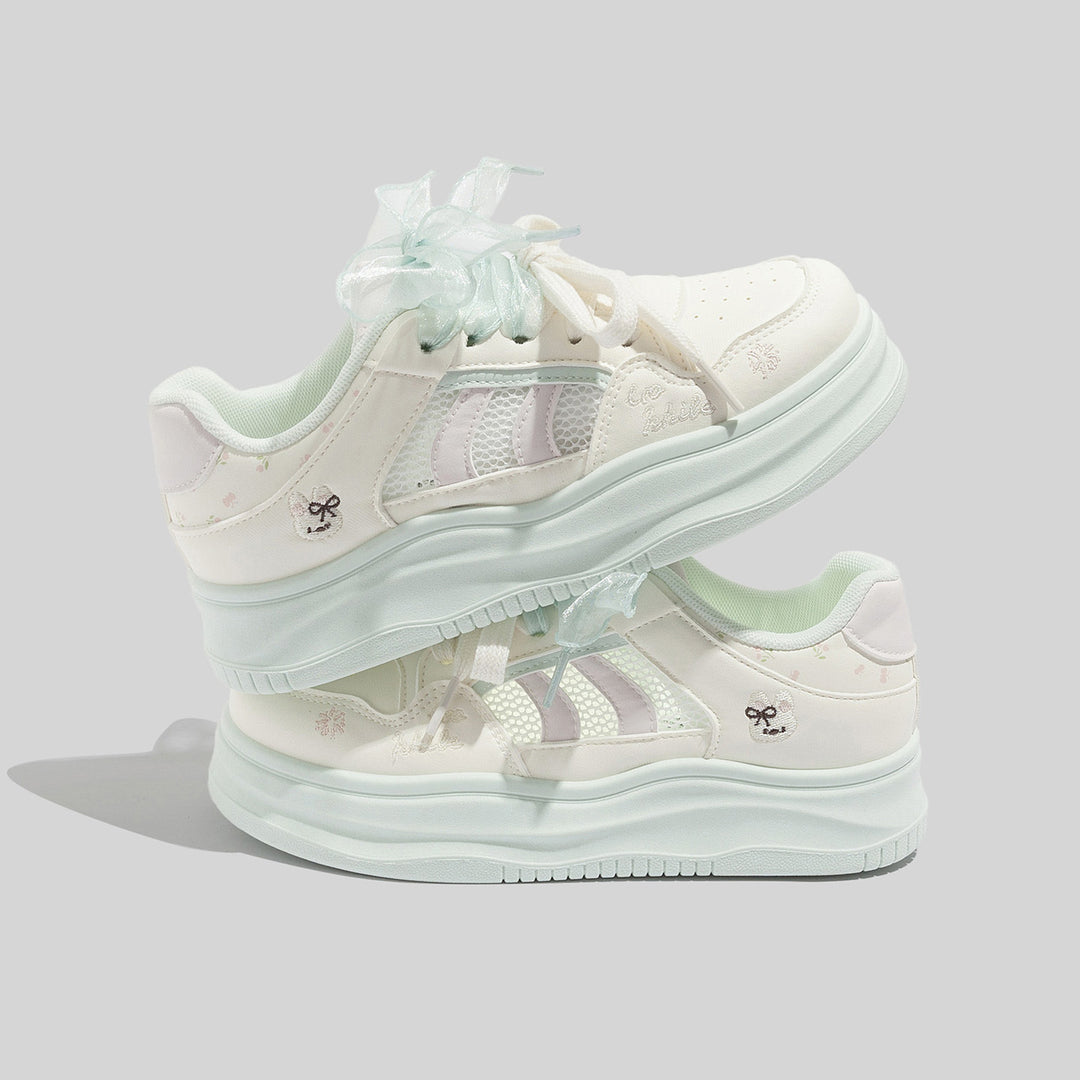 Damen Sportliche Sneaker mit dekorativen Details und atmungsaktiven Netz-Einsätzen R&B
