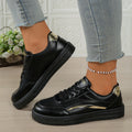 Damenstylische Sneaker mit metallischen Akzenten R&B