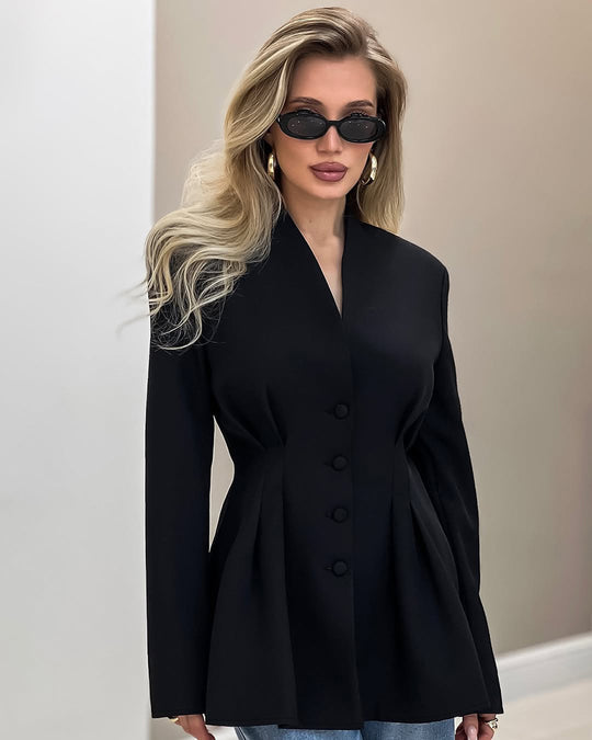 Damen nan figurbetonter Blazer mit Wiener Nähten, bezogenen Knöpfen und taillierter Falten-Silhouette R&B
