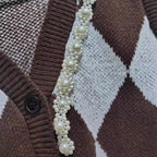 Damen Strickweste mit modernem Rautenmuster und eleganter Knopfdetail R&B