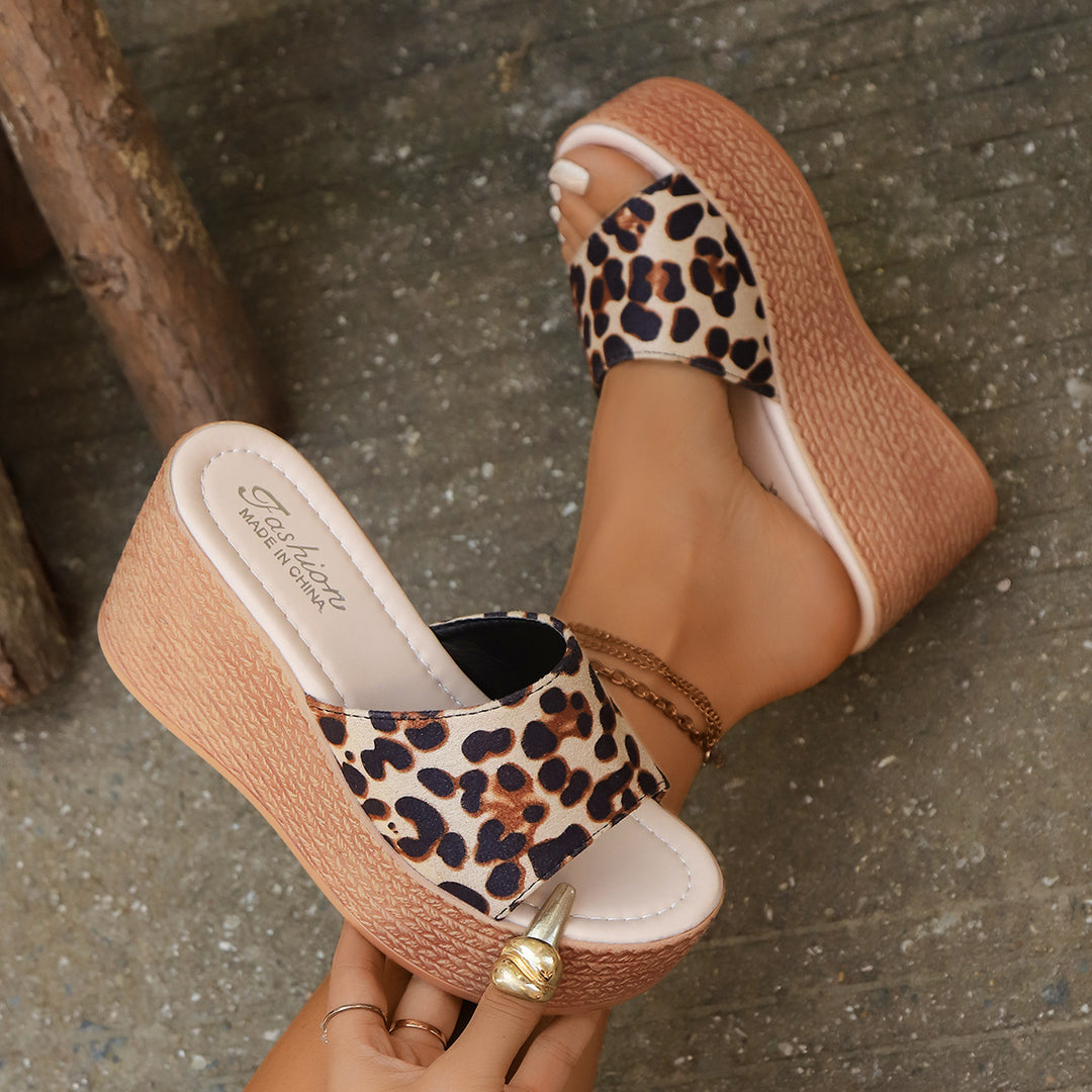 Damen Keil-Sandalen mit Leopardenmuster und gepolsterter Sohle R&B