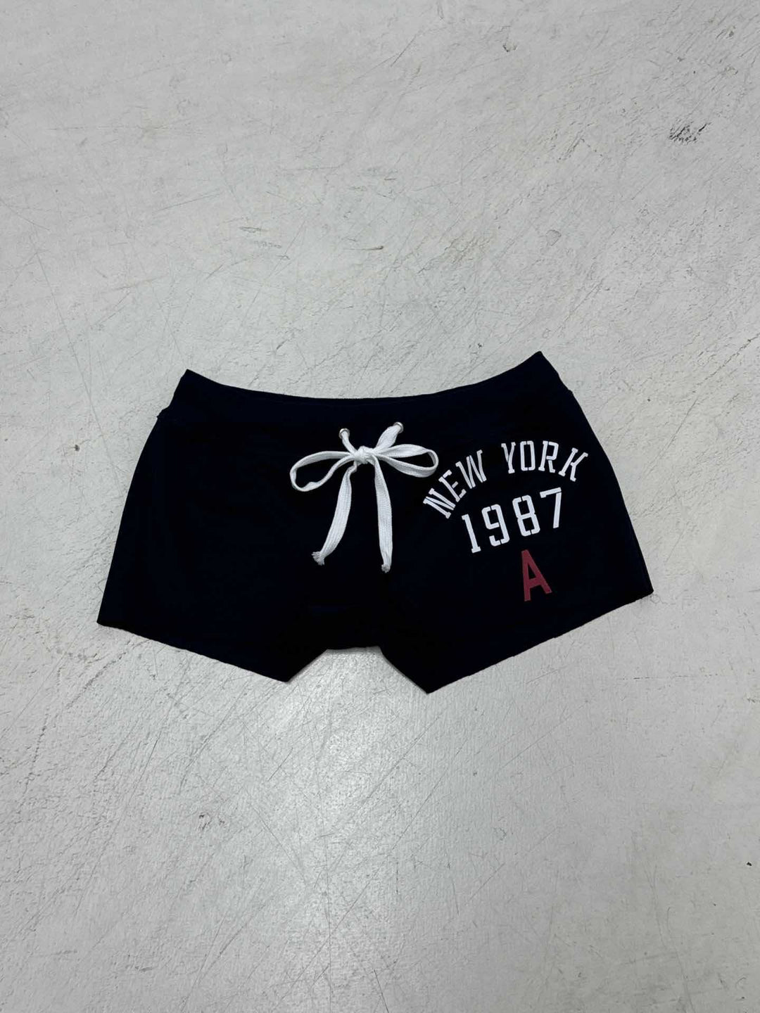 Damen Sportliche Badeshorts mit hohem Bund und verstellbarem Kordelzug R&B
